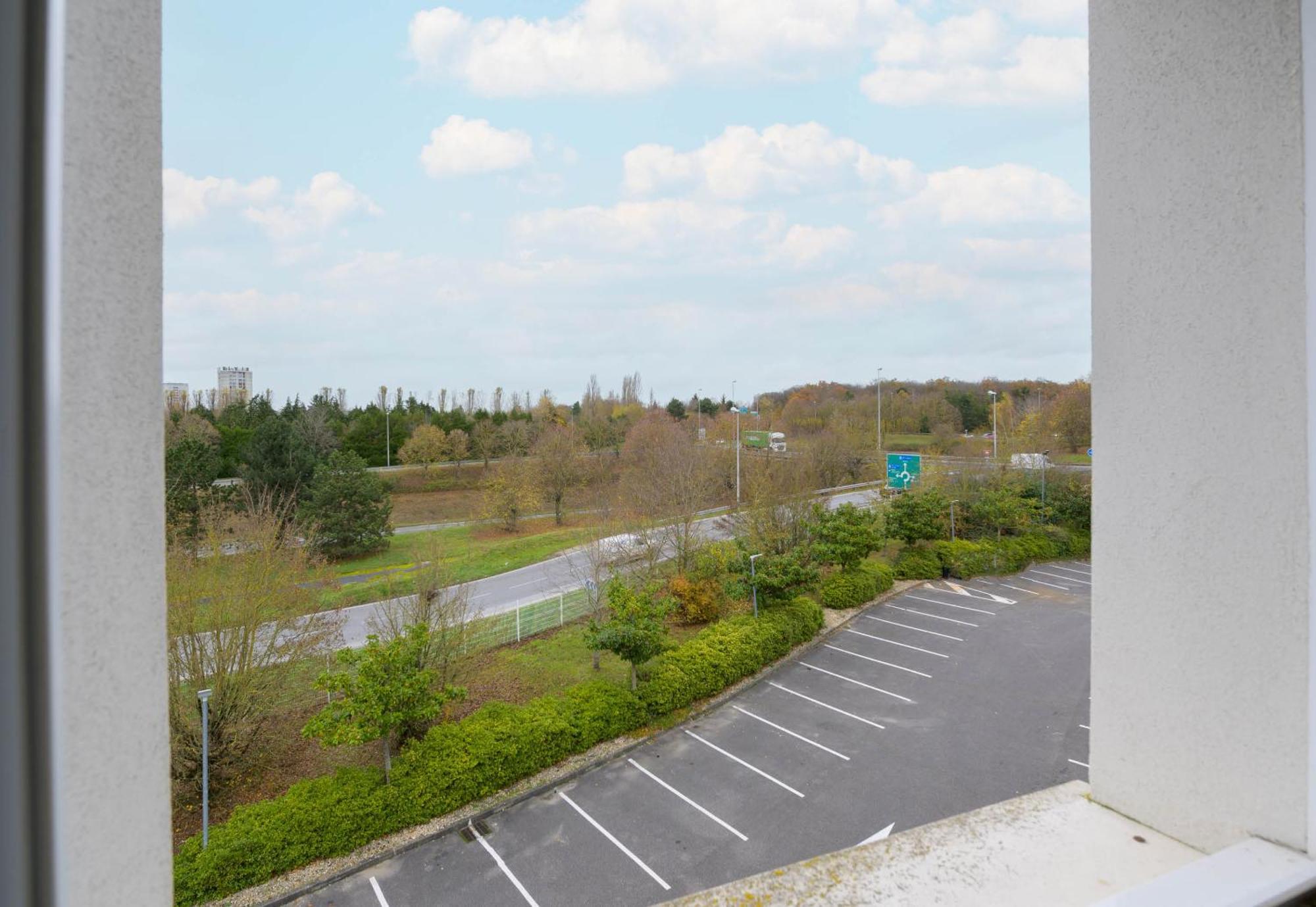 B&B Hotel Creil Chantilly מראה חיצוני תמונה