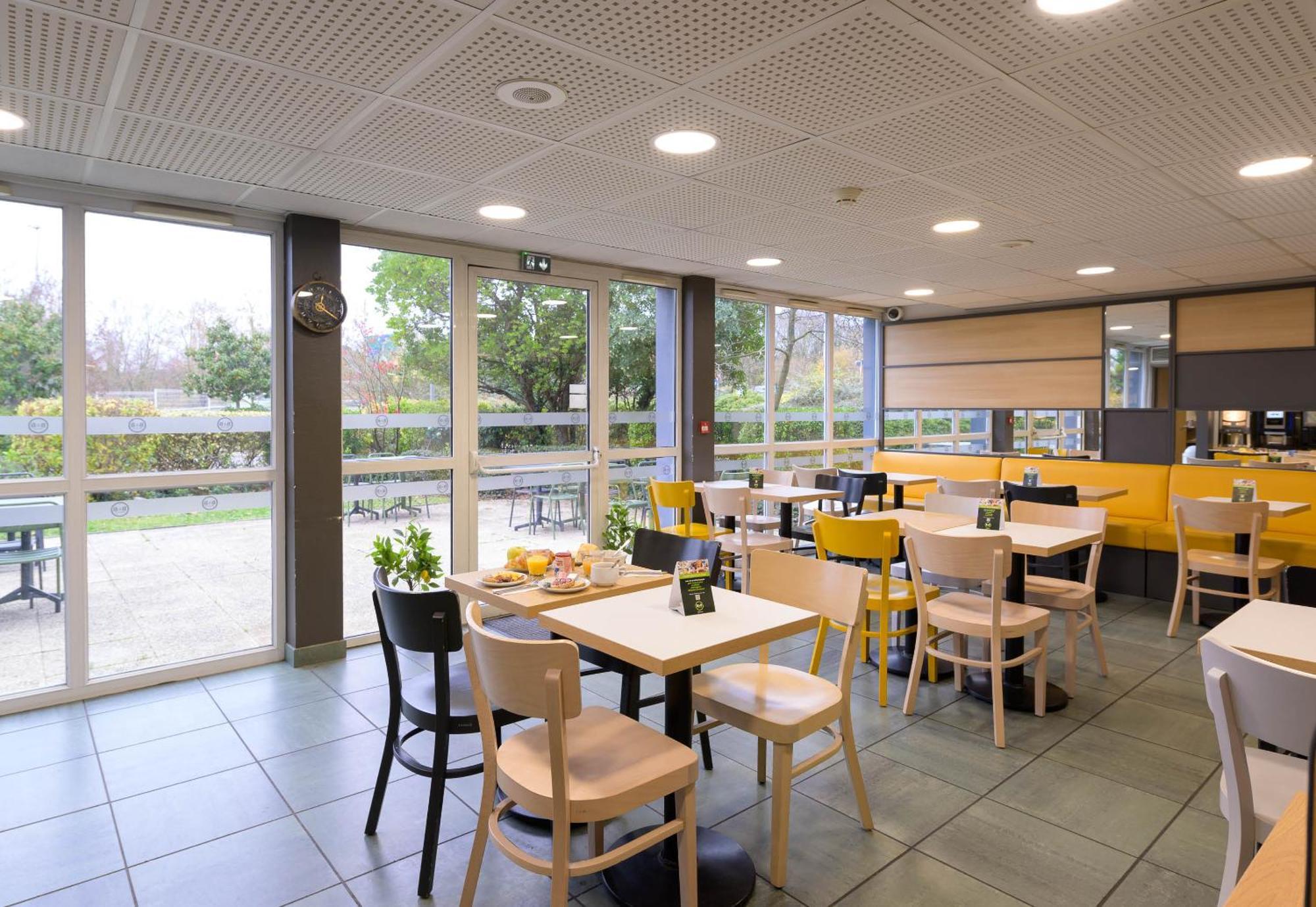 B&B Hotel Creil Chantilly מראה חיצוני תמונה