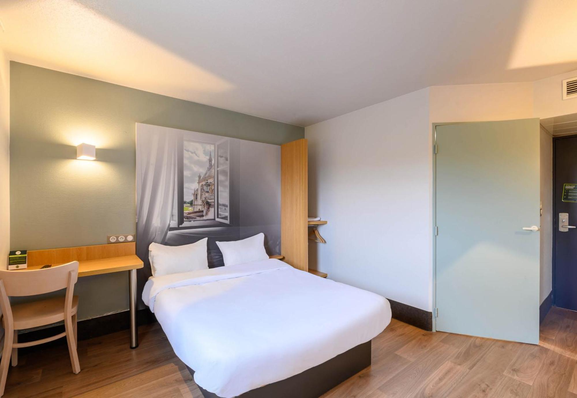 B&B Hotel Creil Chantilly מראה חיצוני תמונה