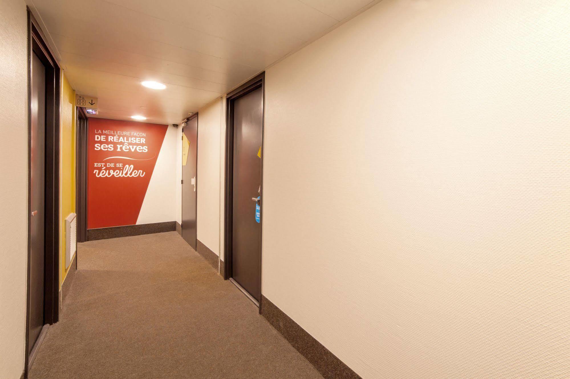 B&B Hotel Creil Chantilly מראה חיצוני תמונה